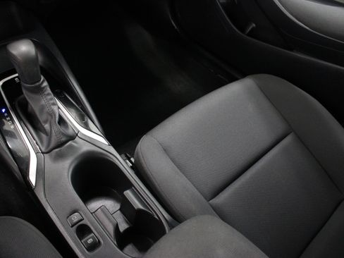 Used 2024 Toyota Corolla LE FWD image 16