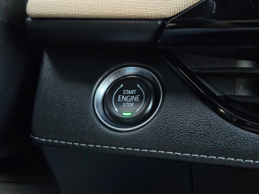 Used 2026 Buick Enclave Preferred FWD image 17