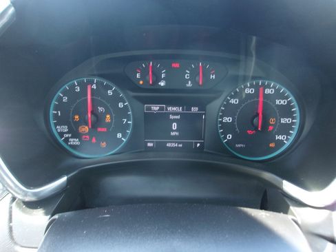 Used 2018 Chevrolet Equinox LT FWD image 18