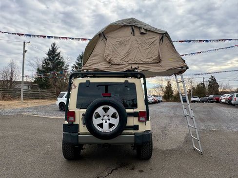 Used 2011 Jeep Wrangler Unlimited Sport image 25