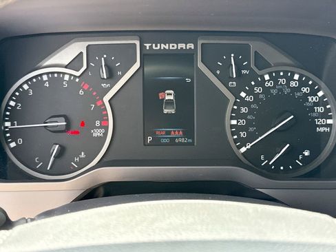 Used 2025 Toyota Tundra SR AWD/4WD image 25