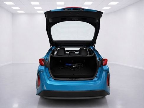 Used 2021 Toyota Prius Prime LE FWD image 10