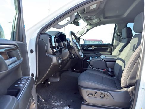 Used 2022 Chevrolet Silverado 1500 LT image 13