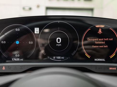 Used 2023 Porsche Taycan w/ Premium Package image 8