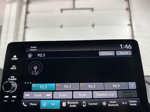 Used 2024 Honda Pilot TrailSport image 29