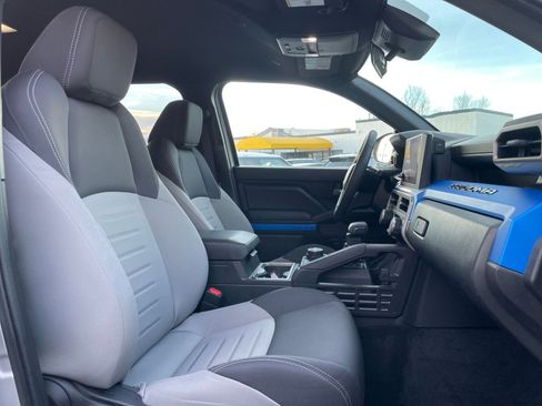 Used 2025 Toyota Tacoma TRD Off-Road image 35