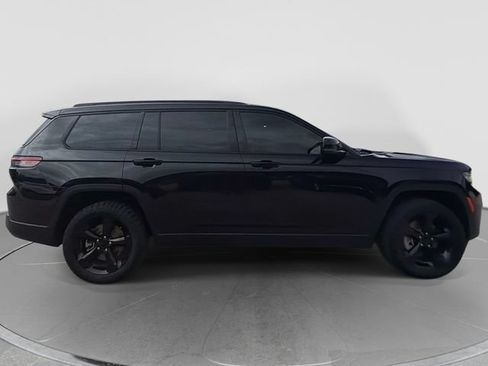 Used 2025 Jeep Grand Cherokee L Altitude AWD/4WD image 2