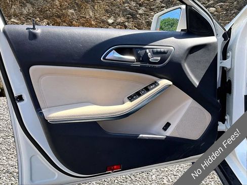 Used 2018 Mercedes-Benz GLA 250 image 18
