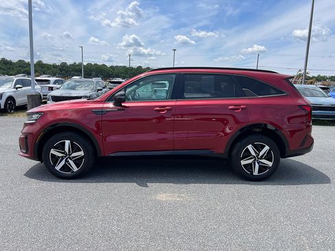 Used 2021 Kia Sorento EX AWD/4WD image 2