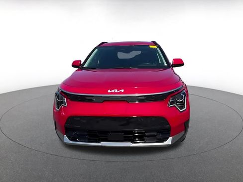 Used 2023 Kia Niro Wind FWD image 4