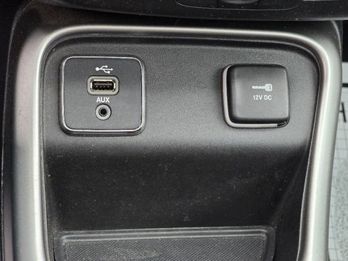 Used 2018 Jeep Compass Latitude w/ Popular Equipment Group image 20