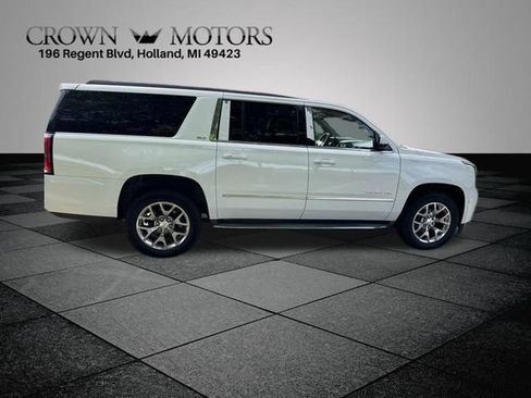 Used 2015 GMC Yukon XL SLT w/ Open Road Package AWD/4WD image 8
