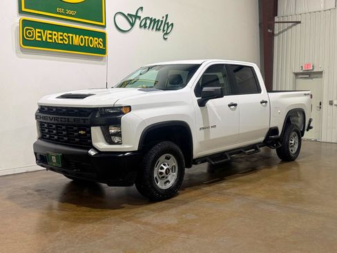 Used 2023 Chevrolet Silverado 2500 W/T w/ WT Convenience Package AWD/4WD image 3