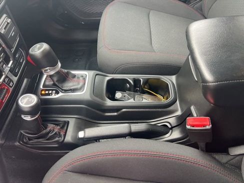 Used 2022 Jeep Wrangler Unlimited Rubicon image 18