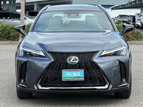 New 2026 Lexus UX 300h AWD image 9