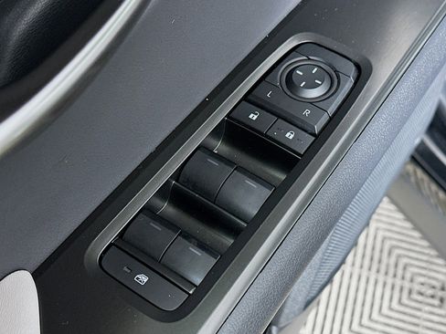 Used 2025 Lexus UX 300h AWD w/ Accessory Package (Z1) image 17