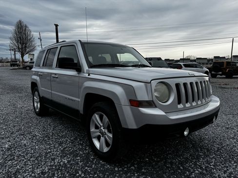 Used 2011 Jeep Patriot Latitude image 3