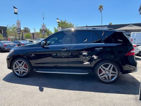 Used 2015 Mercedes-Benz ML 63 AMG 4MATIC w/ AMG Performance Package image 13