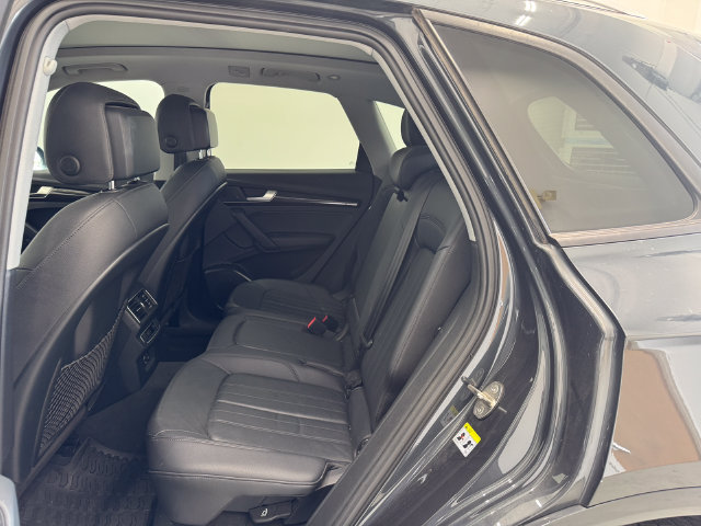Used 2018 Audi Q5 2.0T Premium AWD/4WD image 21