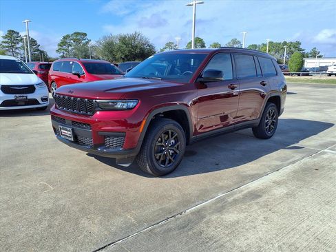 New 2025 Jeep Grand Cherokee L Altitude AWD/4WD image 3