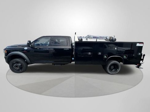 New 2023 RAM 5500 Tradesman w/ Max Tow Package image 4