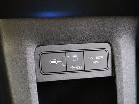 Used 2025 Hyundai Ioniq 5 SEL image 30