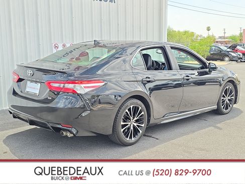 Used 2020 Toyota Camry SE w/ Convenience Package FWD image 7