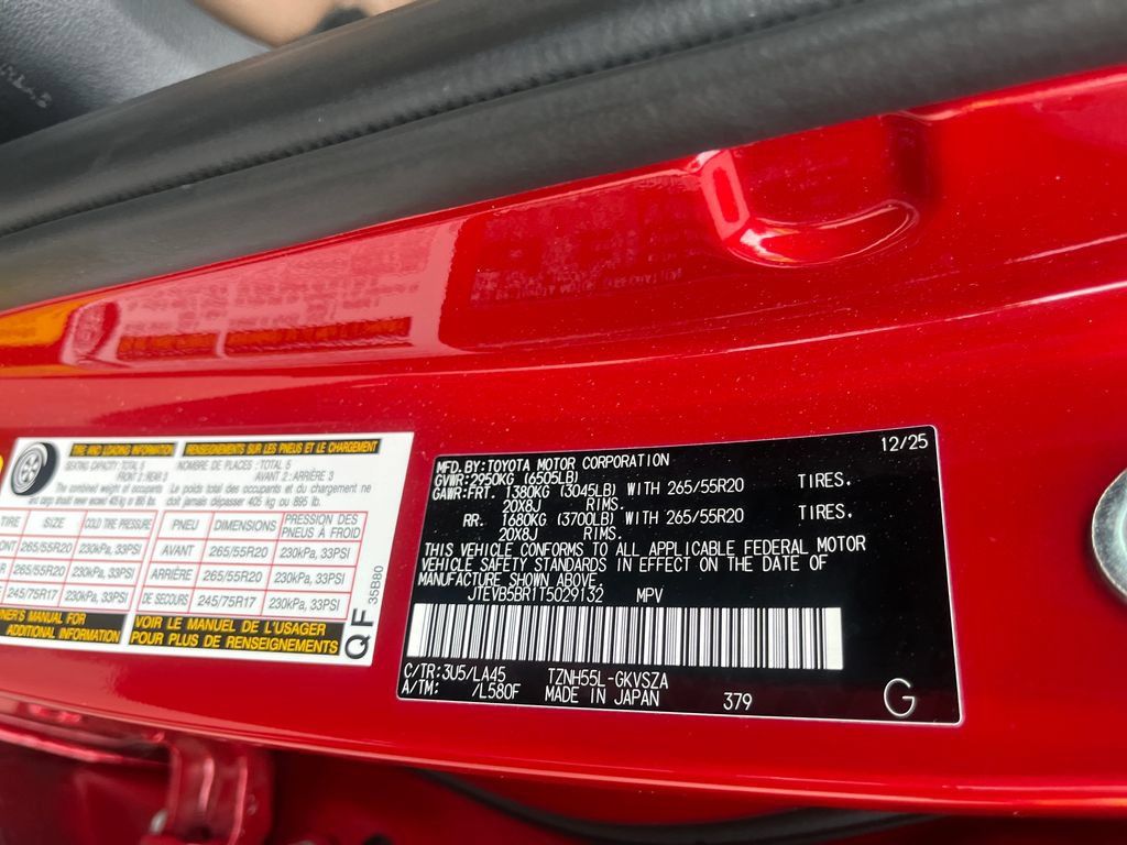 Used 2026 Toyota 4Runner Limited AWD/4WD image 31