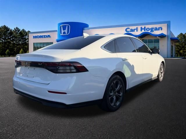 Used 2023 Honda Accord EX image 3