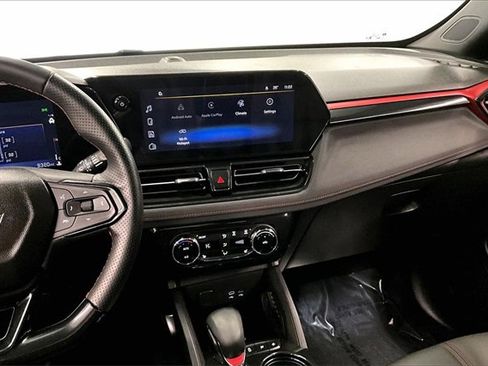 Used 2025 Chevrolet TrailBlazer RS w/ Convenience Package image 6