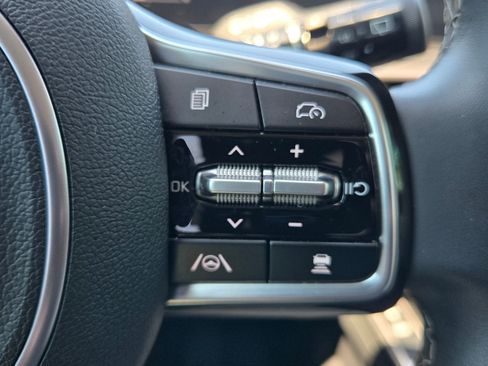 Used 2025 Kia Sorento S w/ Panoramic Sunroof Package FWD image 25