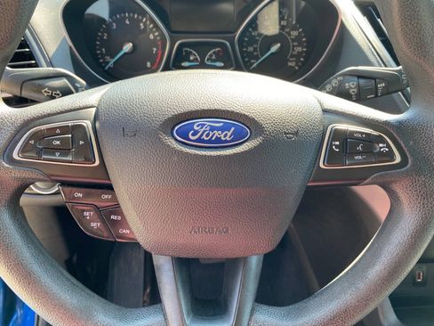Used 2017 Ford Escape S FWD image 27