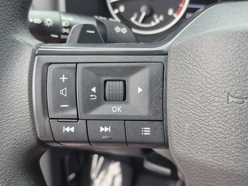 Certified 2025 Nissan Rogue S FWD image 30