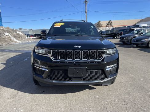 Certified 2024 Jeep Grand Cherokee Limited image 4