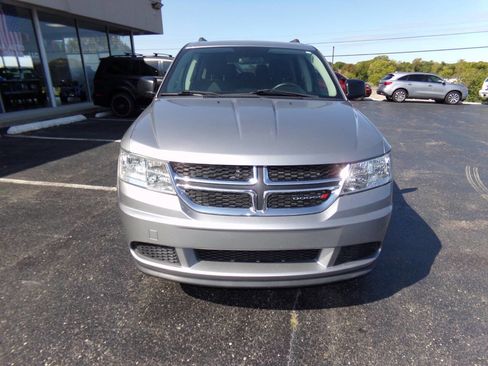 Used 2017 Dodge Journey SE w/ Flexible Seating Group image 44