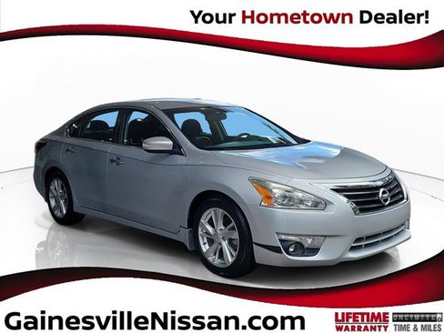 Used 2015 Nissan Altima 2.5 SL w/ Technology Package FWD image 1