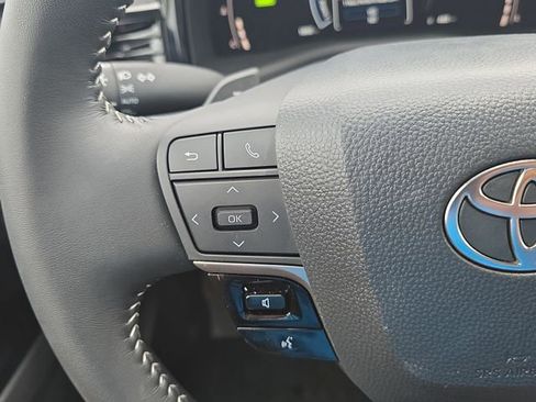 Used 2026 Toyota Camry SE w/ Convenience Package image 17