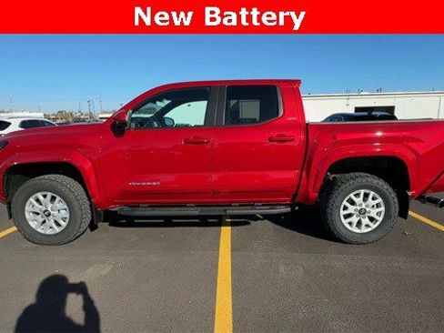 Used 2024 Toyota Tacoma 4x4 Double Cab image 6