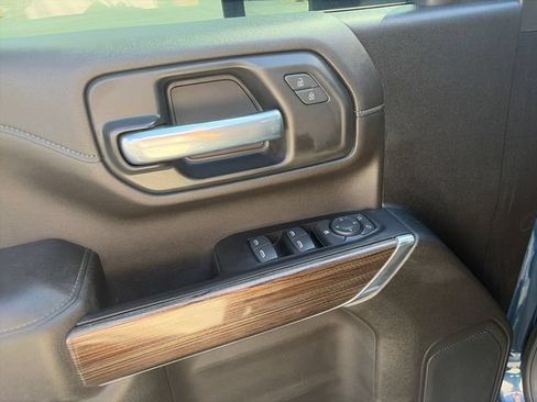 Used 2022 Chevrolet Silverado 2500 LT w/ Convenience Package AWD/4WD image 17