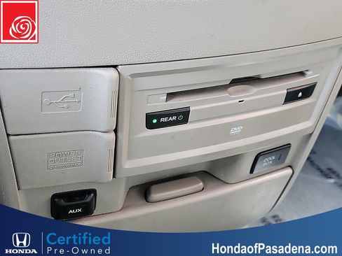 Used 2016 Honda Odyssey Touring Elite image 19