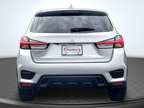 Used 2024 Mitsubishi Outlander Sport SE AWD/4WD image 4