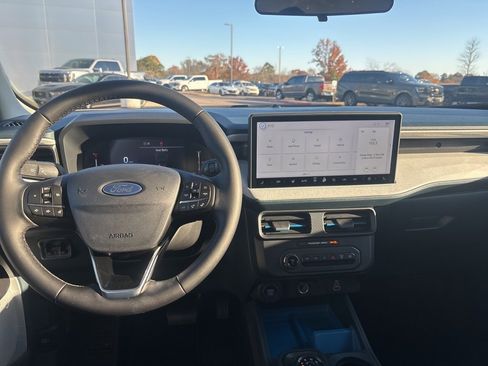 New 2025 Ford Maverick XLT w/ XLT Luxury Package image 15