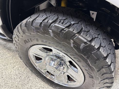 Used 2017 RAM 2500 Tradesman w/ Chrome Appearance Group image 73