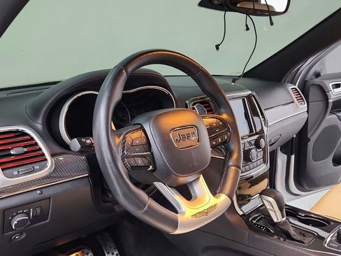 Used 2018 Jeep Grand Cherokee Trackhawk image 13