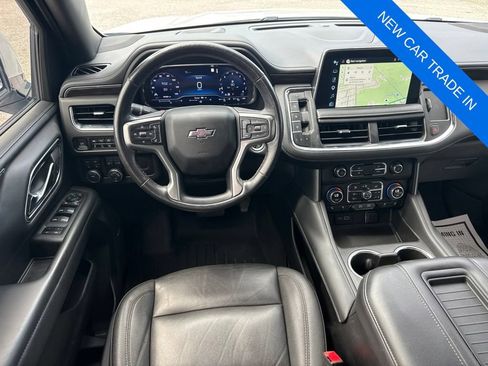 Used 2022 Chevrolet Tahoe Z71 w/ Luxury Package AWD/4WD image 5