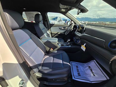 New 2025 Chevrolet Blazer RS image 12