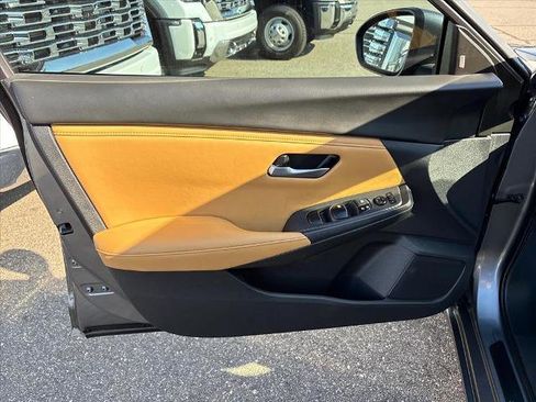 Used 2021 Nissan Sentra SV w/ SV Premium Package image 20