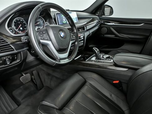 Used 2018 BMW X5 xDrive50i AWD/4WD image 16
