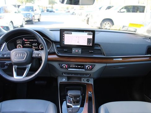 Used 2023 Audi Q5 2.0T Premium Plus image 12