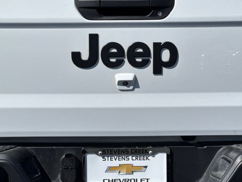 Used 2025 Jeep Gladiator Sport AWD/4WD image 46